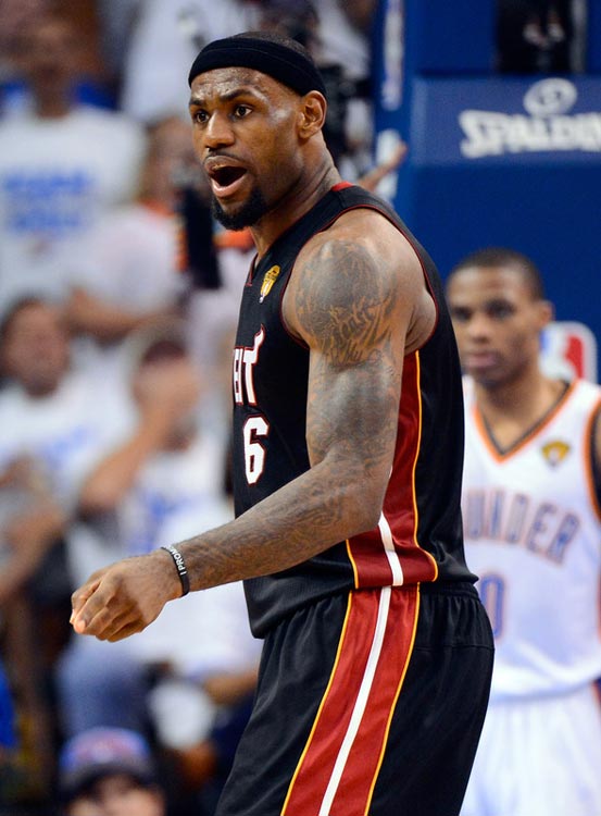 世体：预计有3400名法兰克福球迷远征巴萨，其中1000人没票（世体：法兰克福预计有3400名球迷赴巴萨客场，其中1000人无票）