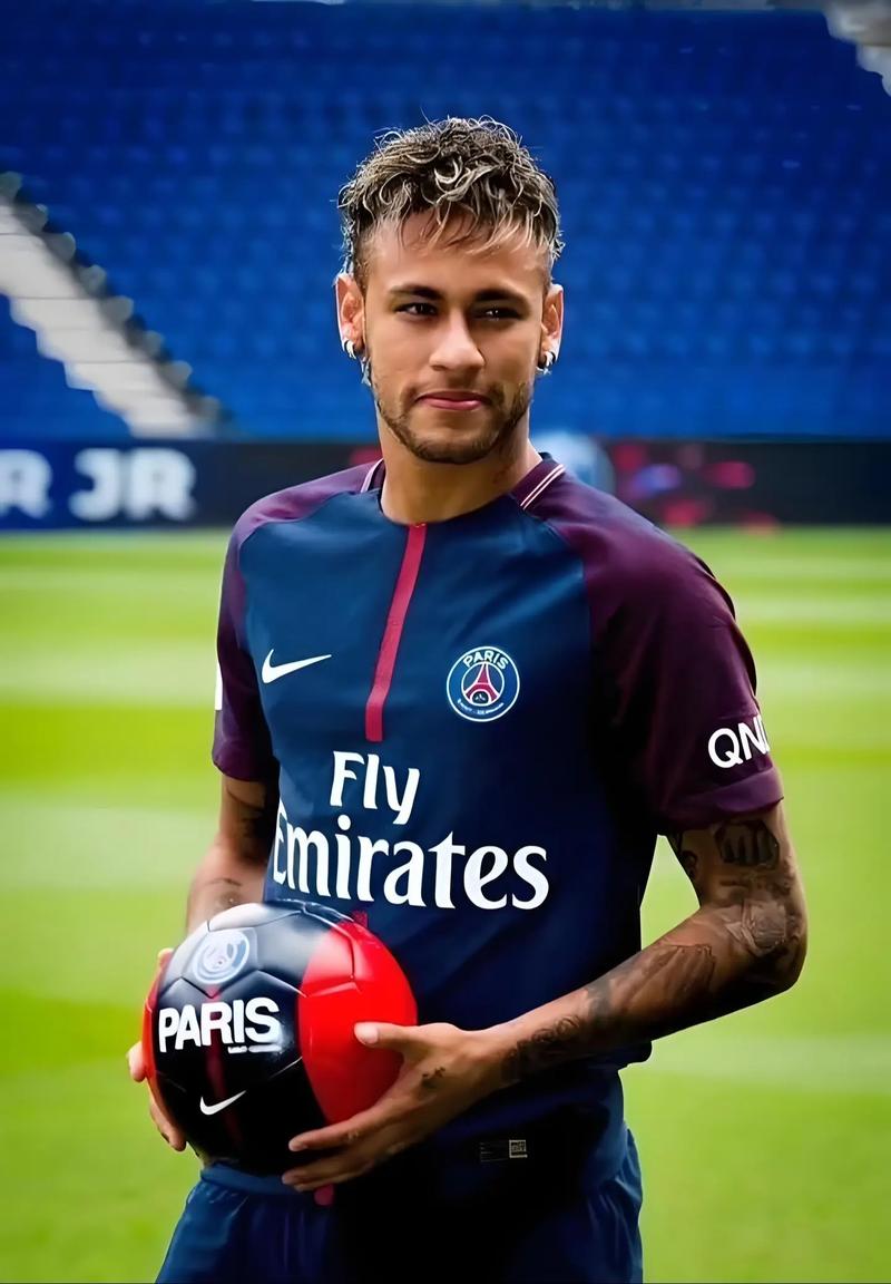 图片报：德国应征召门兴门将尼古拉斯，后者近5场德甲仅失1球（《图片报》建议德国队征召门兴门将尼古拉斯，其近5轮德甲仅丢1球）