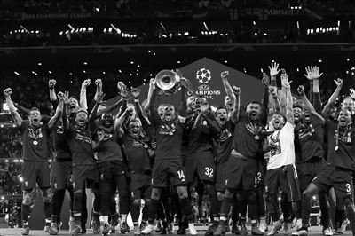 蒙雷亚尔：伊萨克转会完成太晚导致季前准备不足，影响了体能