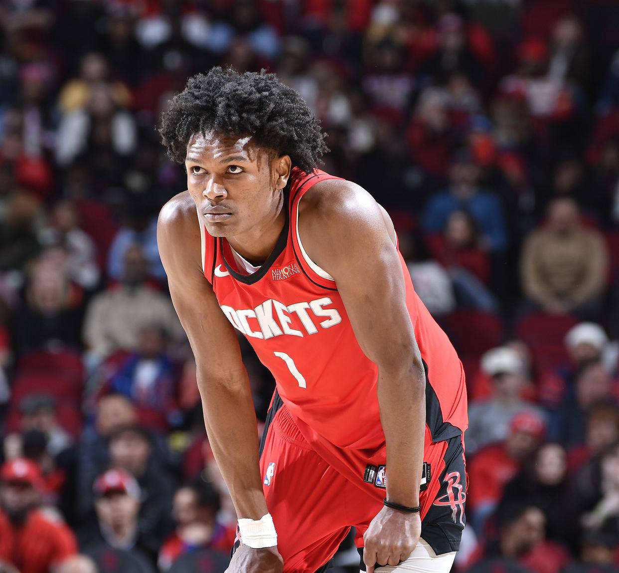 广西女孩超强球技燃爆全场（广西女生神级球技点燃全场）