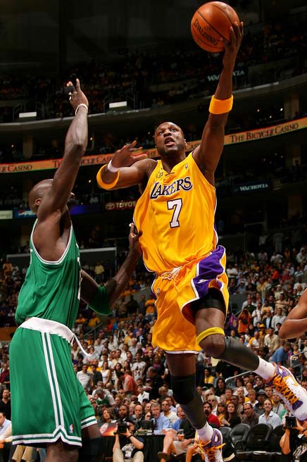 德转比甲身价前10：措利斯3000万欧第1，小斯坦科维奇上榜（德转盘点比甲身价前十：措利斯以3000万欧居首，小斯坦科维奇入围）