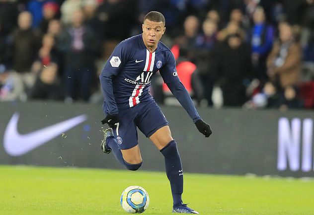 贝恩&卡特半场合计12中2，魔术主场落后背靠背马刺的9分（贝恩卡特半场合计12投仅2中，魔术主场落后背靠背马刺9分）