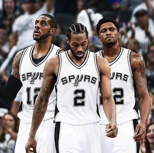 曼城替补席深度再次展现豪门底蕴（曼城板凳深度再度彰显豪门气质）