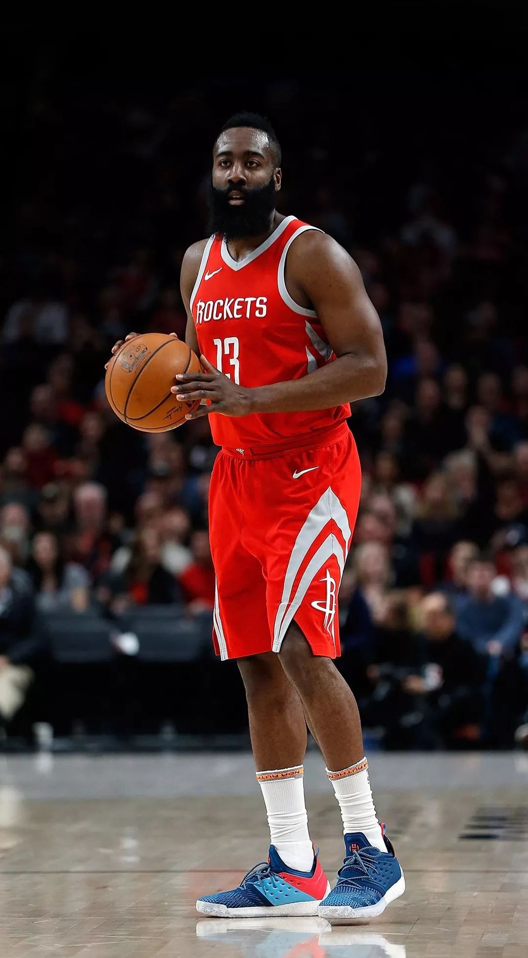 佩莱格里尼：伊斯科缝了七针，大概率将错过塞维利亚德比（佩莱格里尼：伊斯科缝合7针，恐缺席塞维利亚德比）