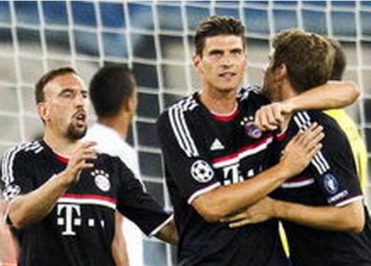 媒体人：邓涵文与云南玉昆更接近，重庆和铁人也有想法