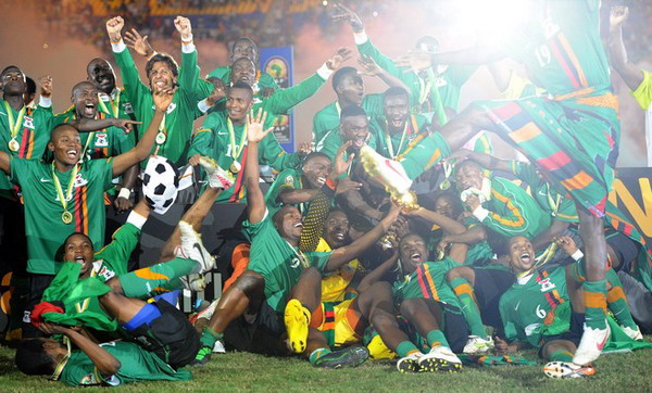 Spotify诺坎普：巴萨的年末胜利堡垒，迎战奥萨苏纳力争五连胜（巴萨坐镇Spotify诺坎普，年末迎战奥萨苏纳剑指五连胜）