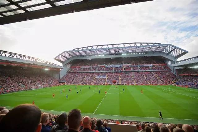 孔蒂：我们已经输了5场这让我担忧，我们没了上赛季的精气神（孔蒂直言担忧：球队已输五场，上季精气神不再）